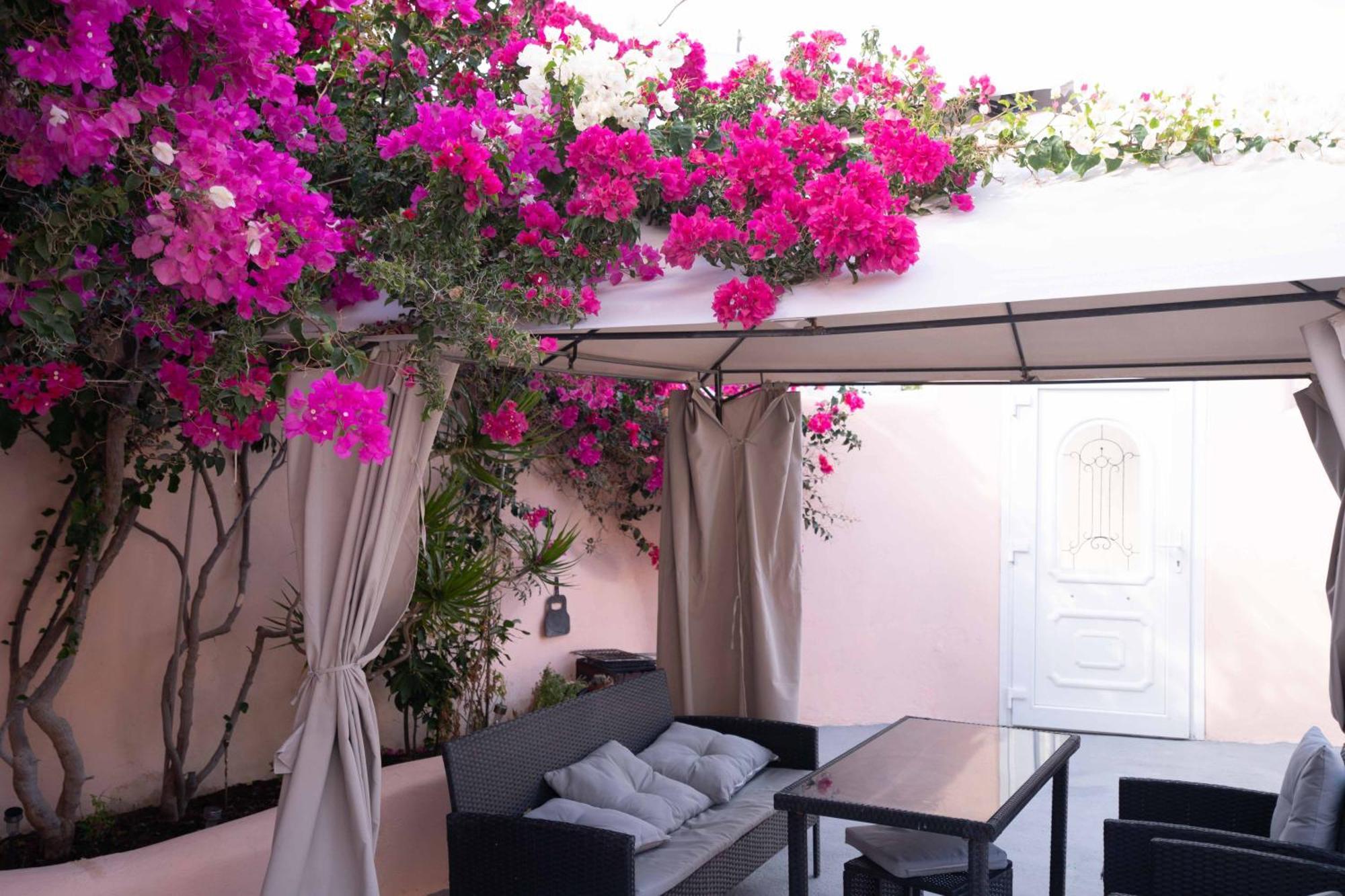 Вілла Santorini Oasis- Cave House Фіра Екстер'єр фото