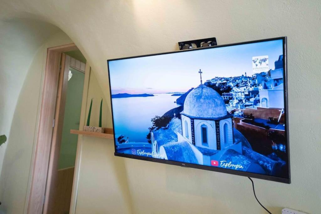 Вілла Santorini Oasis- Cave House Фіра Екстер'єр фото