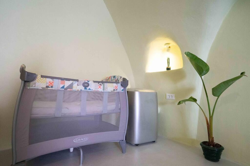 Вілла Santorini Oasis- Cave House Фіра Екстер'єр фото