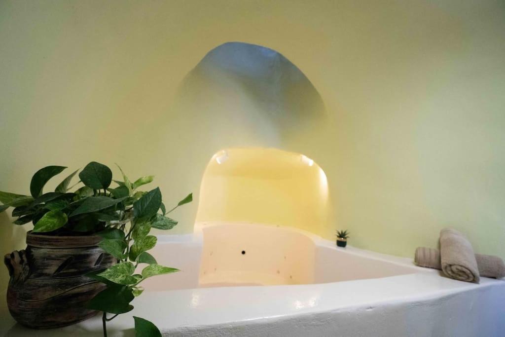 Вілла Santorini Oasis- Cave House Фіра Екстер'єр фото